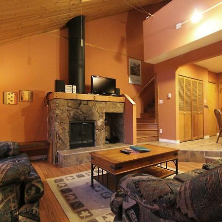 Rainbow Suites By Whistler Retreats ภายนอก รูปภาพ